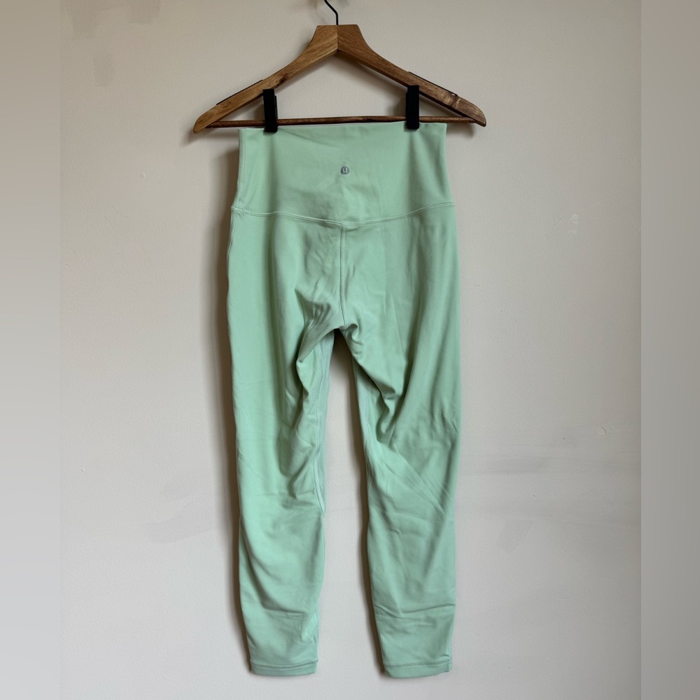 EUC lululemon high rise align 25” legging in creamy mint size 8